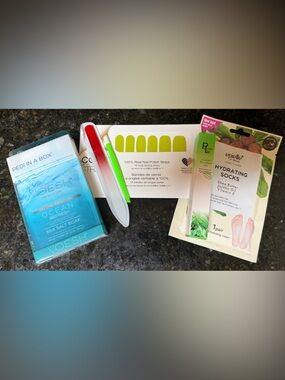 RETIRED Color Street Set (Juicy Pear)